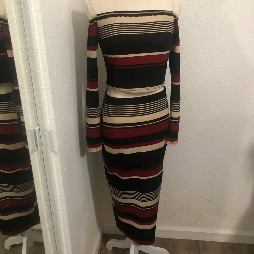 Fashion Nova burgundy black